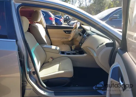 2015 Nissan Altima 2.5 Sv из США, поврежденный, VIN 1N4AL3AP4FC278194